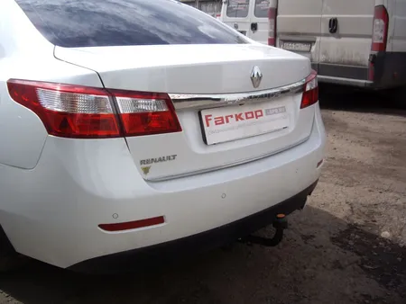 Фаркоп Aragon для Renault Latitude 2011-2015 E5233AA в 