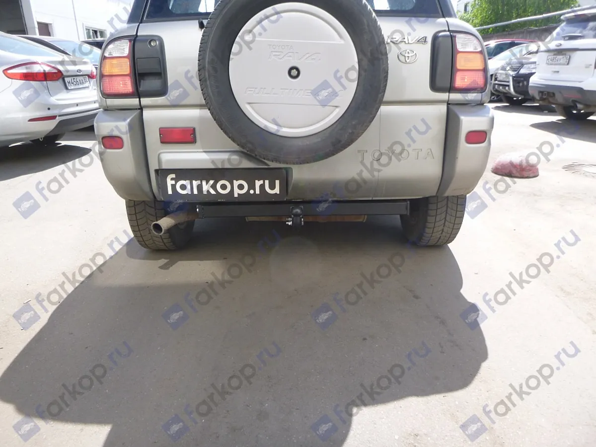 Фаркоп Imiola для Toyota RAV4 1994-2000 T.017 в 