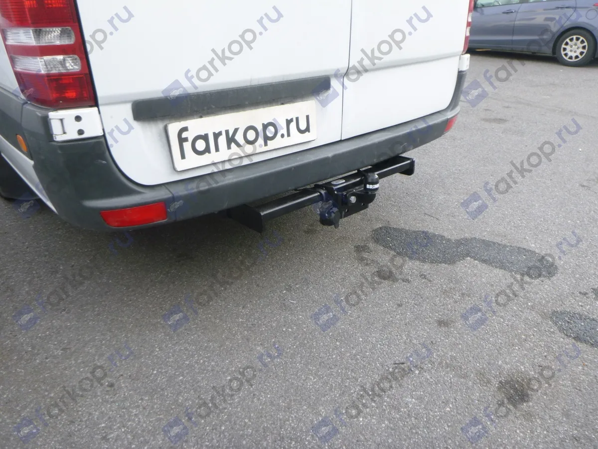 Фаркоп Brink для Mercedes Sprinter 2006-2018 (для а/м без подножки) 511200 в 