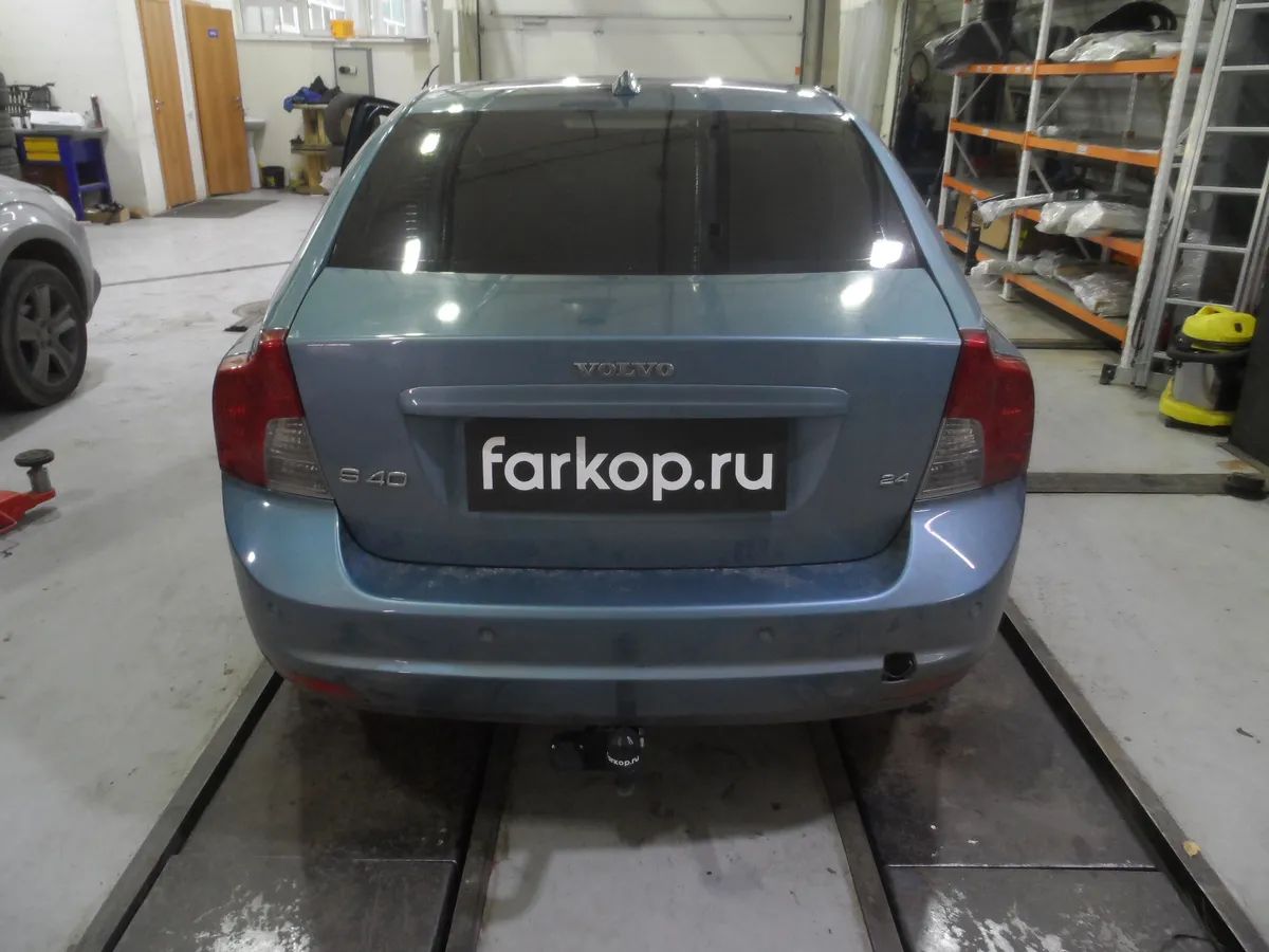 Фаркоп Imiola для Volvo S40 2004-2012 V.014 в 