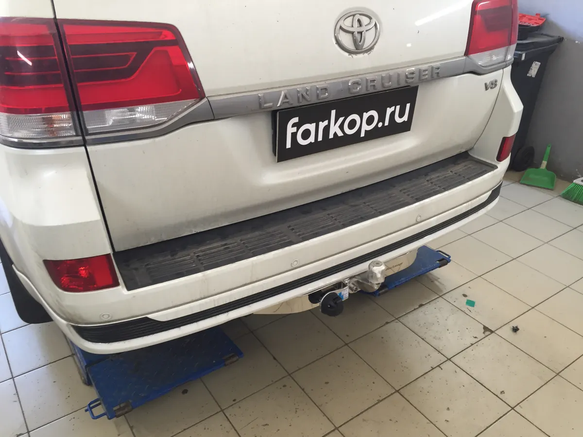 Фаркоп Baltex для Toyota Land Cruiser J200 Executive Lounge 2019- 24904108 в 