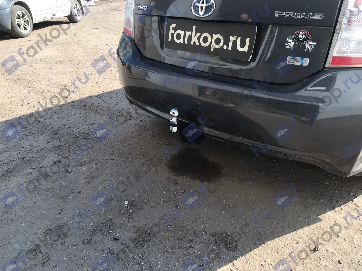 Фаркоп Уникар для Toyota Prius 2009-2011 22268E в 