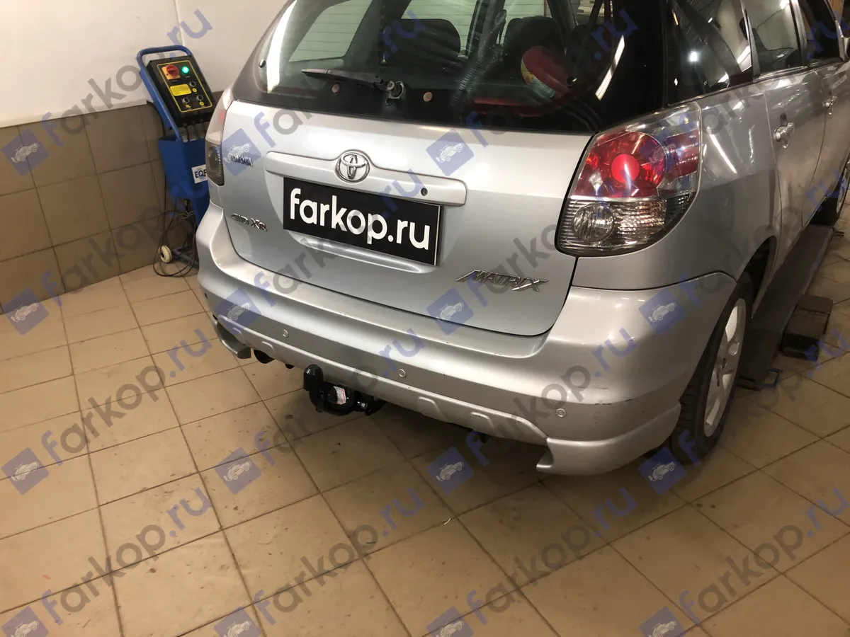 Фаркоп Уникар для Toyota Matrix 2002-2007 22144A в 