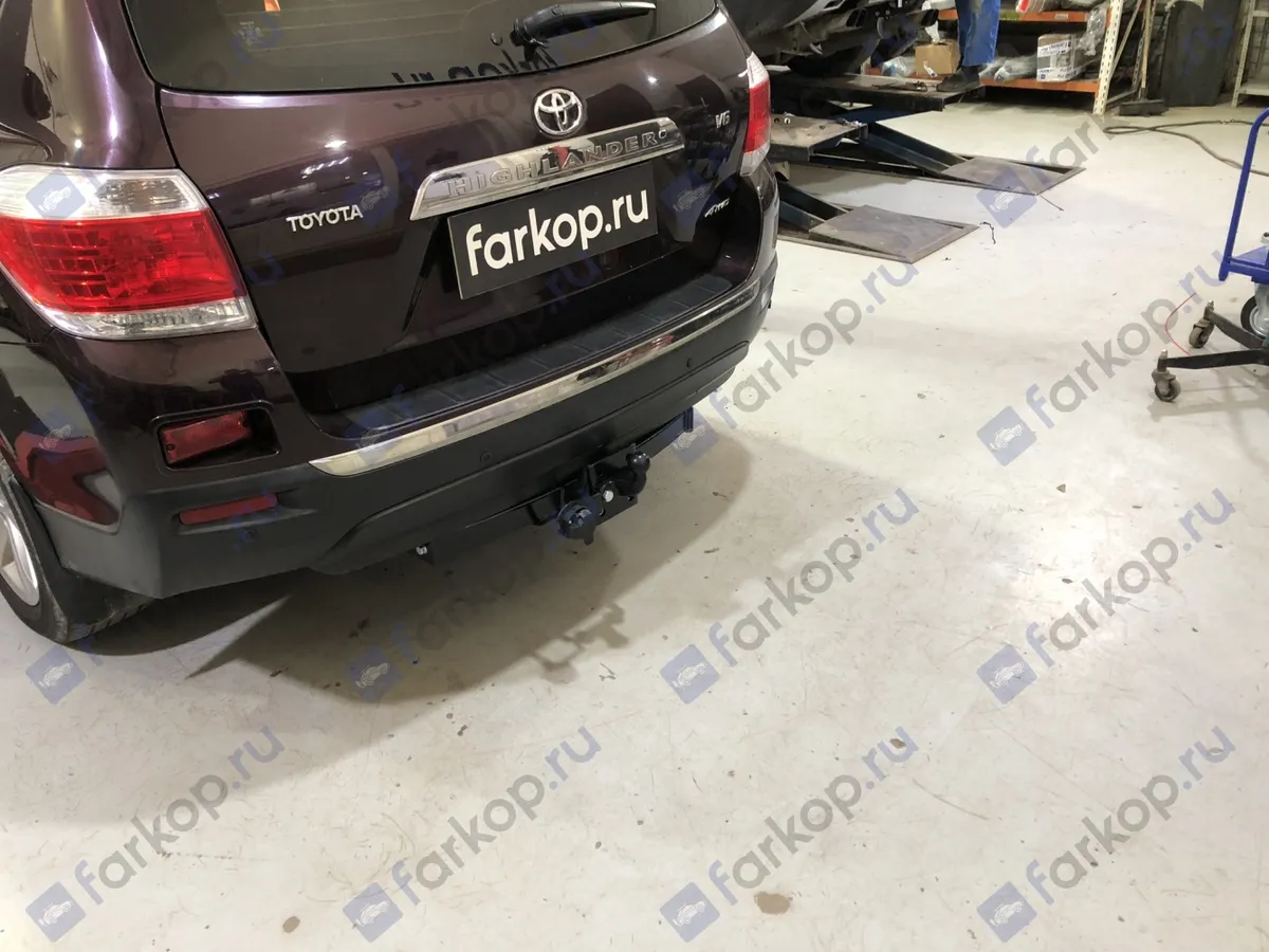 Фаркоп Лидер Плюс для Toyota Highlander 2010-2013 T119-F в 