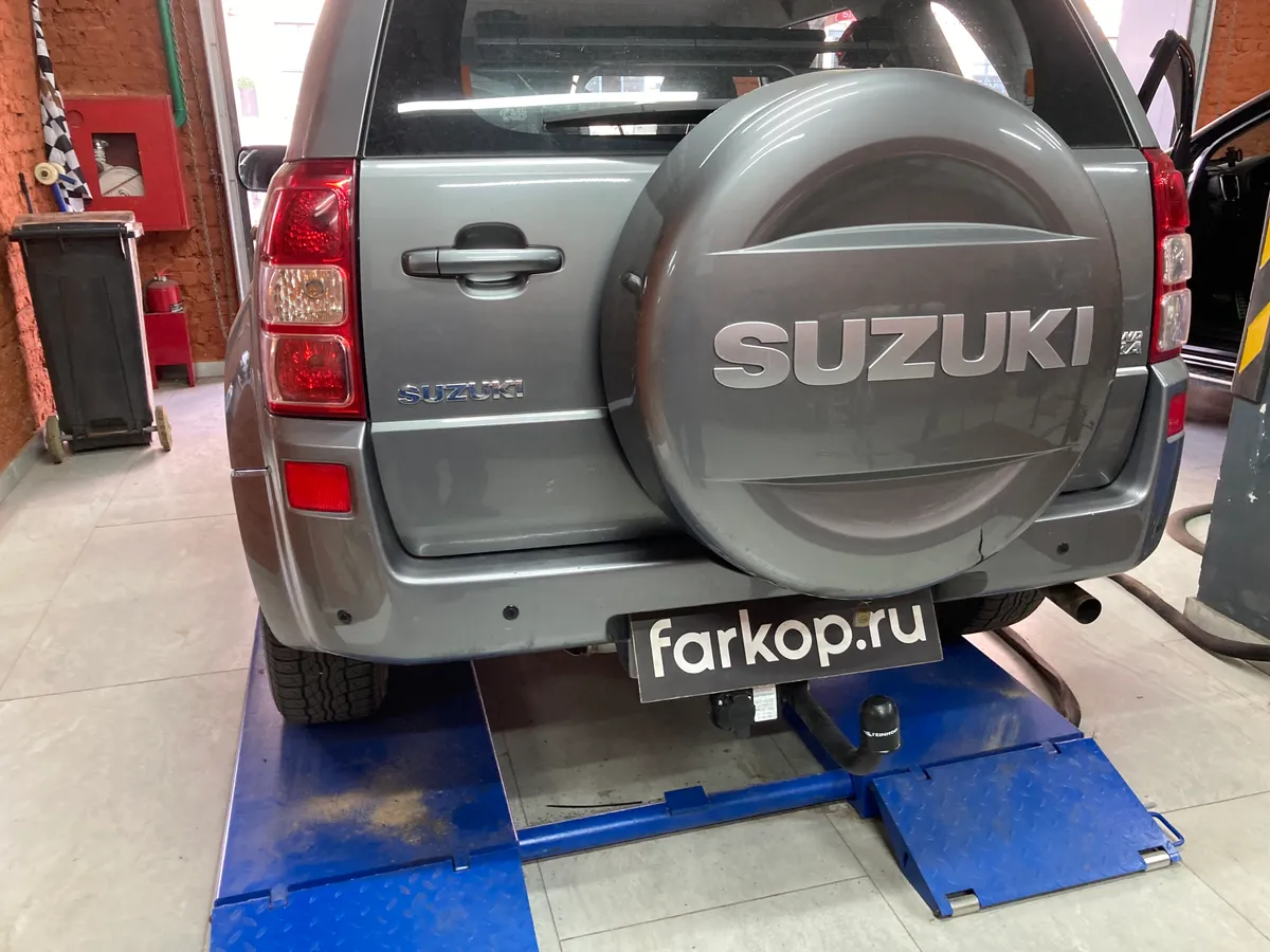 Фаркоп Steinhof для Suzuki Grand Vitara 2005-2015 (5 дверей) S-403 в 