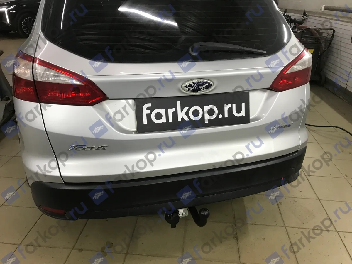 Фаркоп Трейлер для Ford Foсus (универсал) 2011-2018 6015 в 