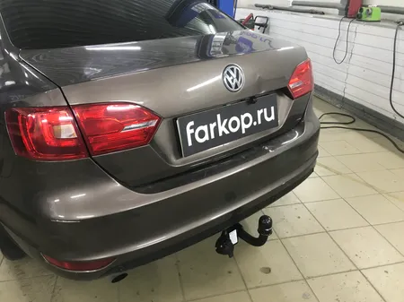 Фаркоп Steinhof для Volkswagen Jetta (4D) 2011-2019 V-074 в 