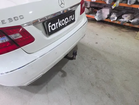 Фаркоп Steinhof для Mercedes E-class (седан) 2009-2016 Арт. M-118 M-118 в Россия