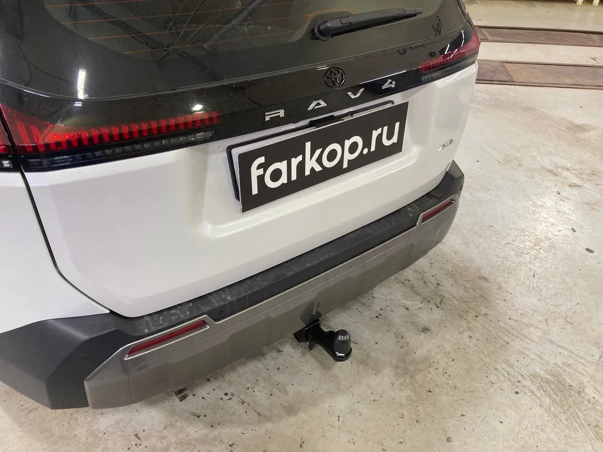Фаркоп Berg для Toyota RAV4 2025- F.5717.002 в Россия