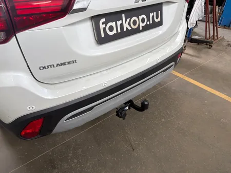 Фаркоп Berg для Mitsubishi Outlander 2012-2022 Арт. F.4013.001 F.4013.001 в Россия