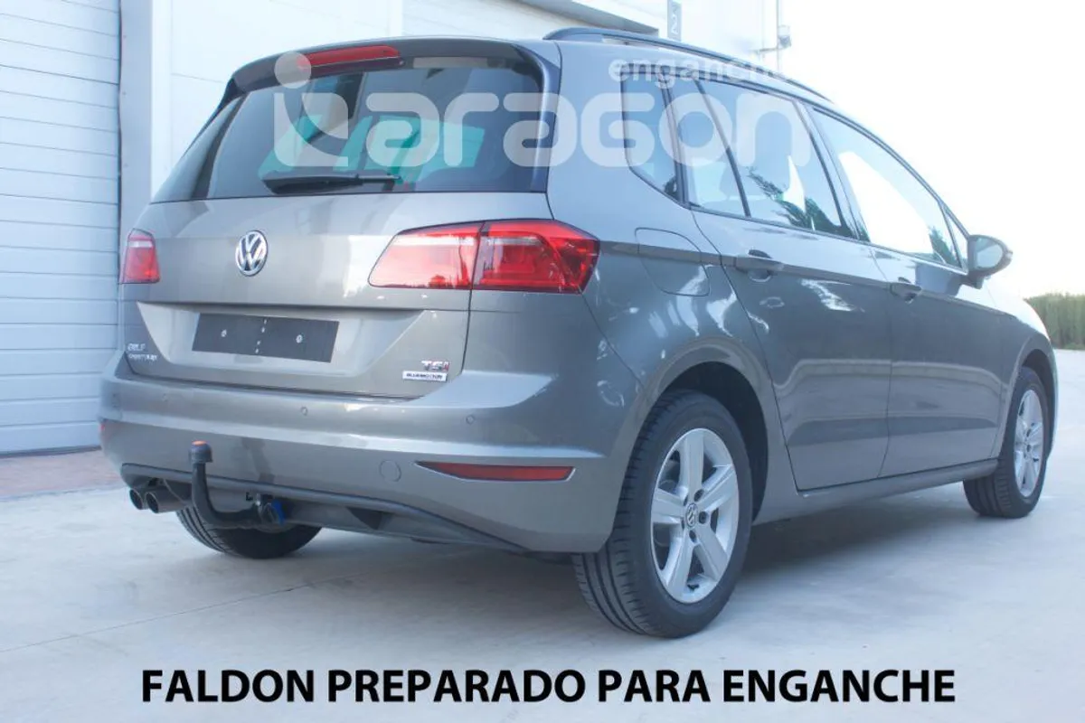 Фаркоп Aragon для Volkswagen Golf 2014- E6714AV в 