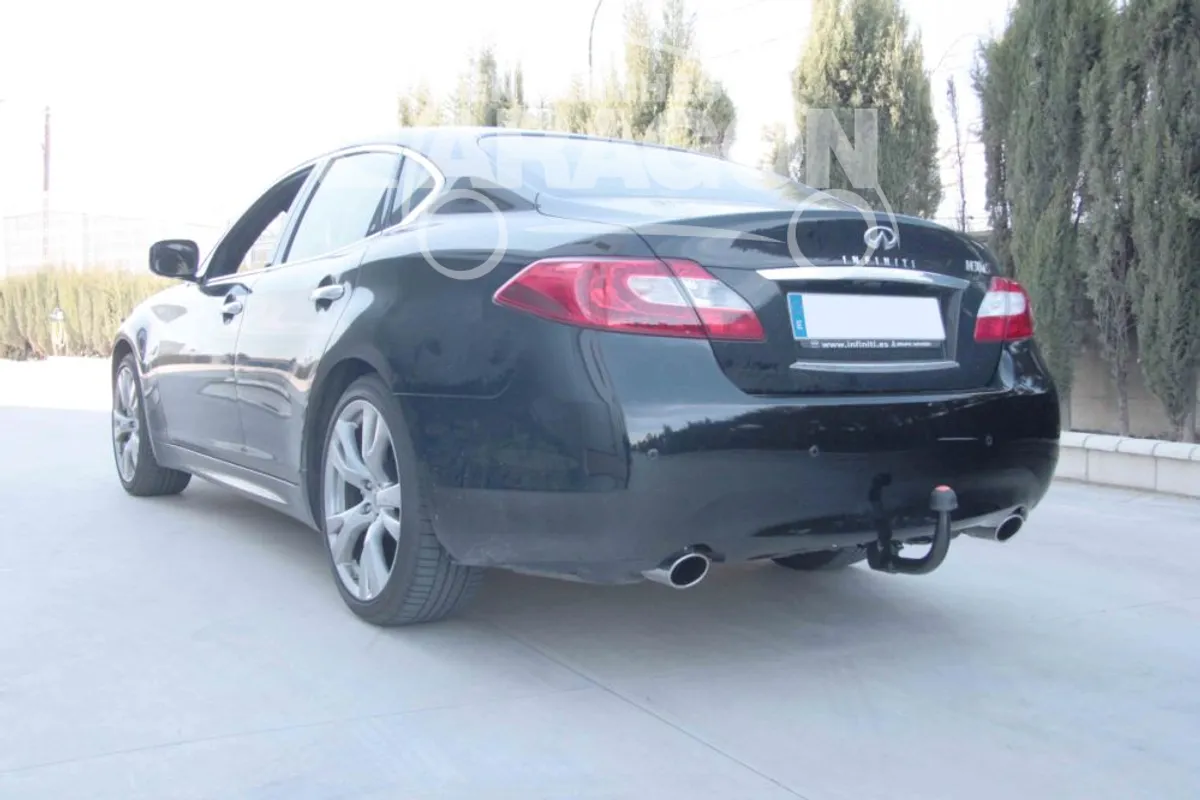 Фаркоп Aragon для Infiniti M25 2010-2013 E2201AV в 