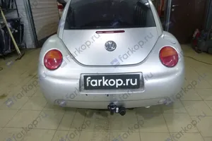 Установлен фаркоп Aragon на Volkswagen Beetle