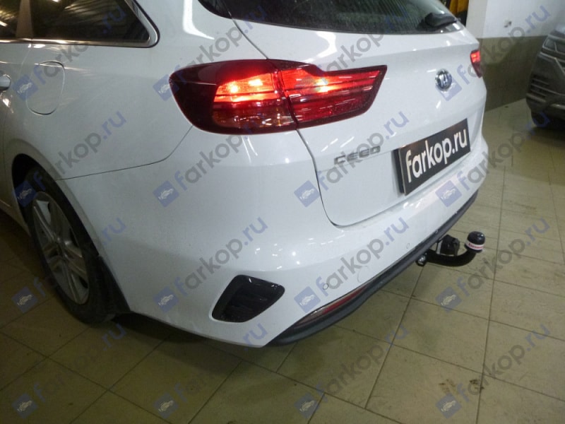 Установили фаркоп Bosal на Kia Ceed SW 2019 г.в. Установили фаркоп Bosal на Kia Ceed SW 2019 г.в.