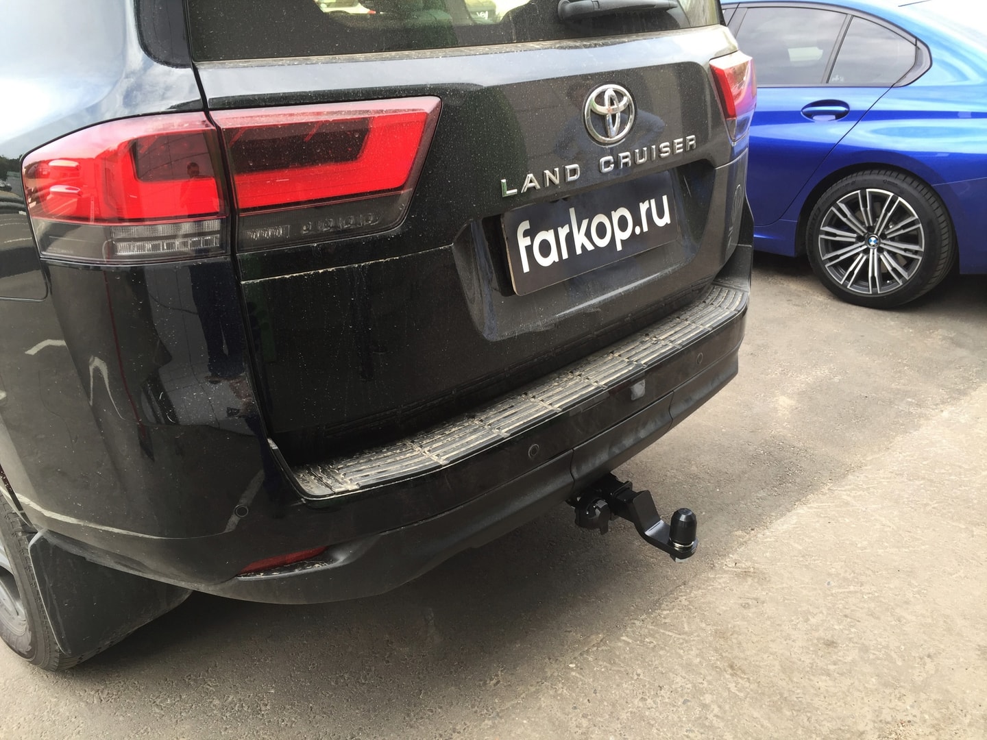 Установили фаркоп ТСС для Toyota Land Cruiser J300 2021 г.
