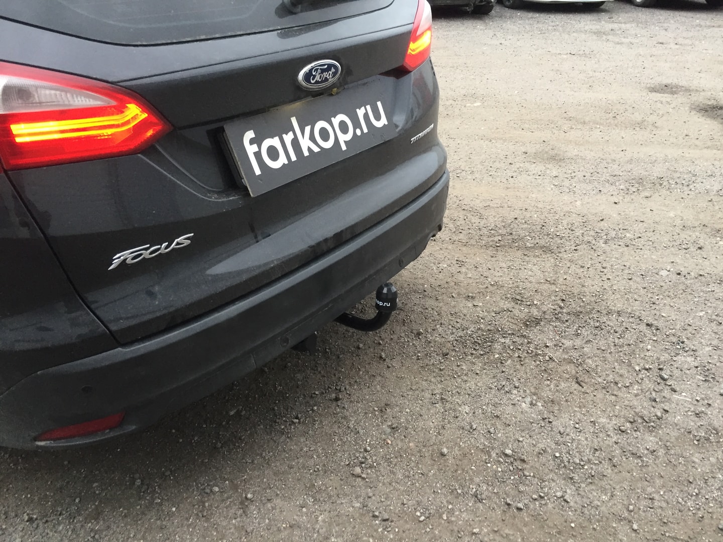 Установили фаркоп Лидер Плюс для Ford Focus (универсал) 2014 г.