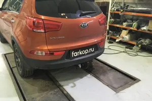 Установили фаркоп Лидер Плюс для Kia Sportage 2014 г.