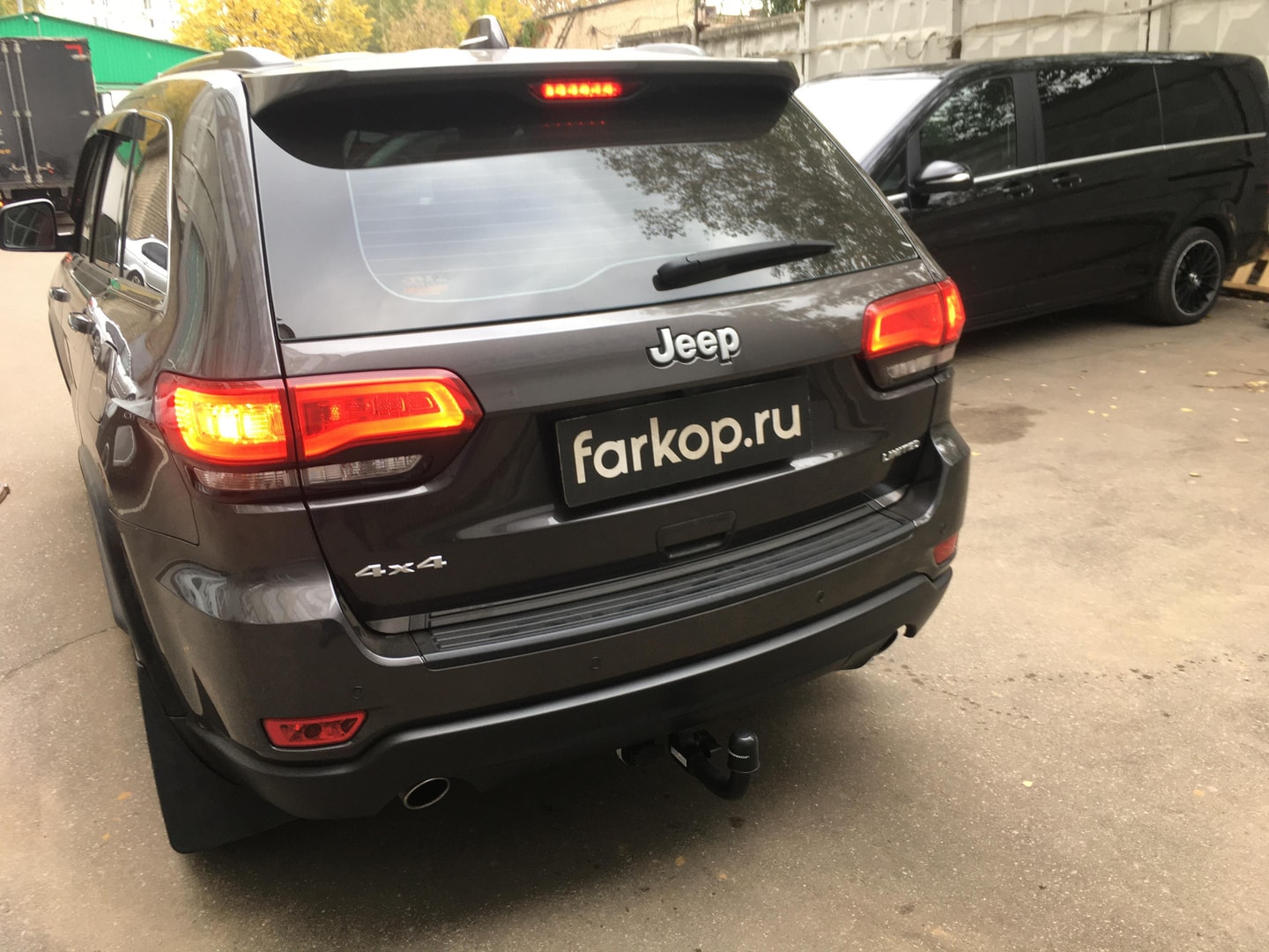Установили фаркоп Steinhof для Jeep Grand Cherokee 2019 г. Установили фаркоп Steinhof для Jeep Grand Cherokee 2019 г.