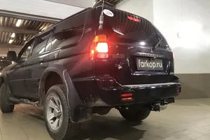 Установили фаркоп Лидер Плюс для Mitshubishi Pajero Sport 2003 г.