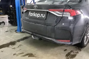 Установили фаркоп Galia для Toyota Corolla 2020 г.