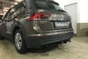 Установили фаркоп PT GROUP для Volkswagen Tiguan 2020 г.