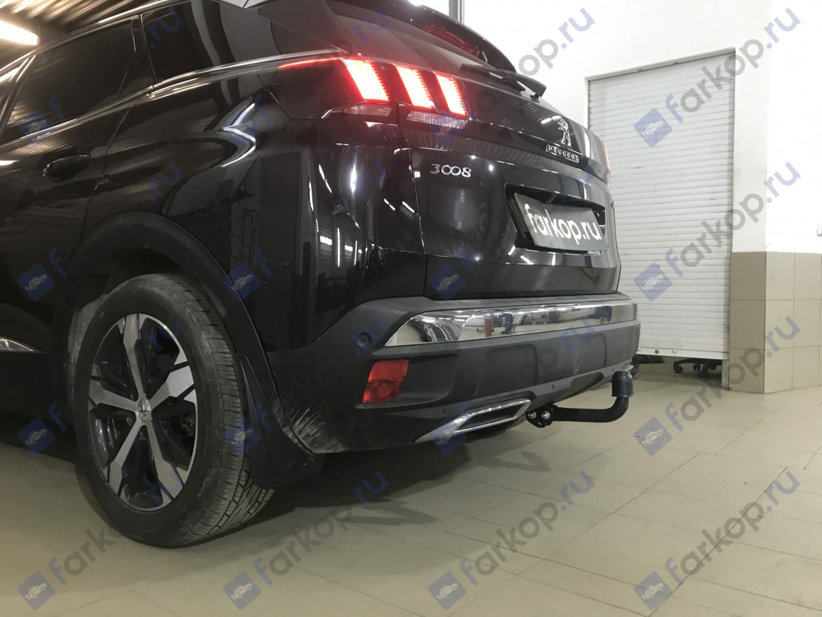 Установили фаркоп Auto-Hak для Peugeot 3008 2017 г.