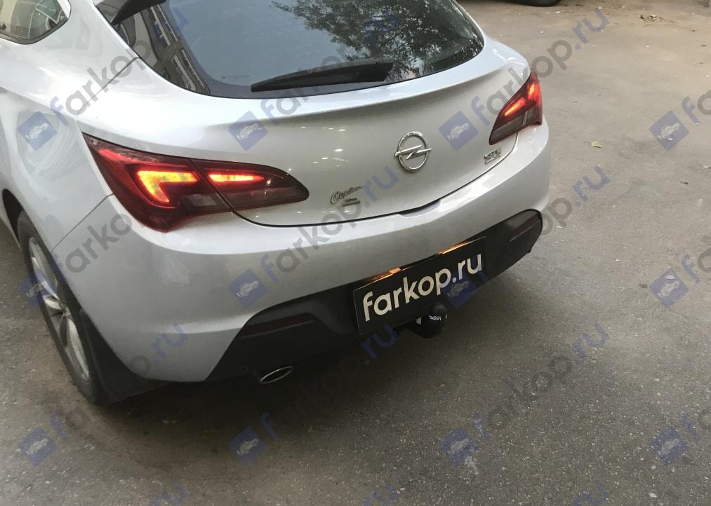 Установили фаркоп Aragon для Opel Astra (3 дв.GTC) 2014 г. Установили фаркоп Aragon для Opel Astra (3 дв.GTC) 2014 г.