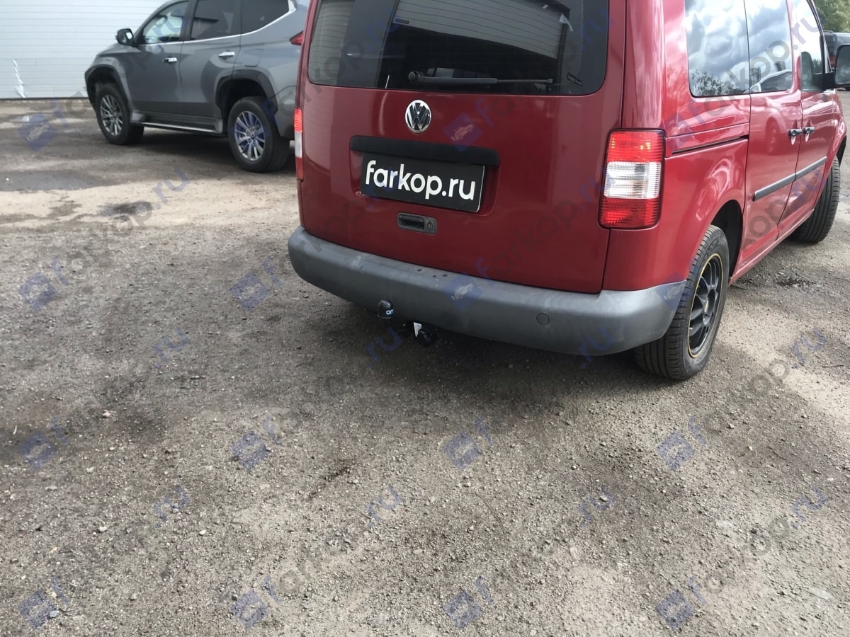 Установили фаркоп Oris для Volkswagen Caddy 2004-2020 г.в.