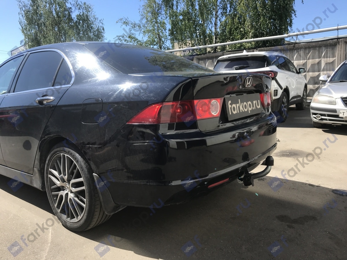 Установили фаркоп Galia для Honda Accord (седан CL7) 2003-2008 г.в. Установили фаркоп Galia для Honda Accord (седан CL7) 2003-2008 г.в.