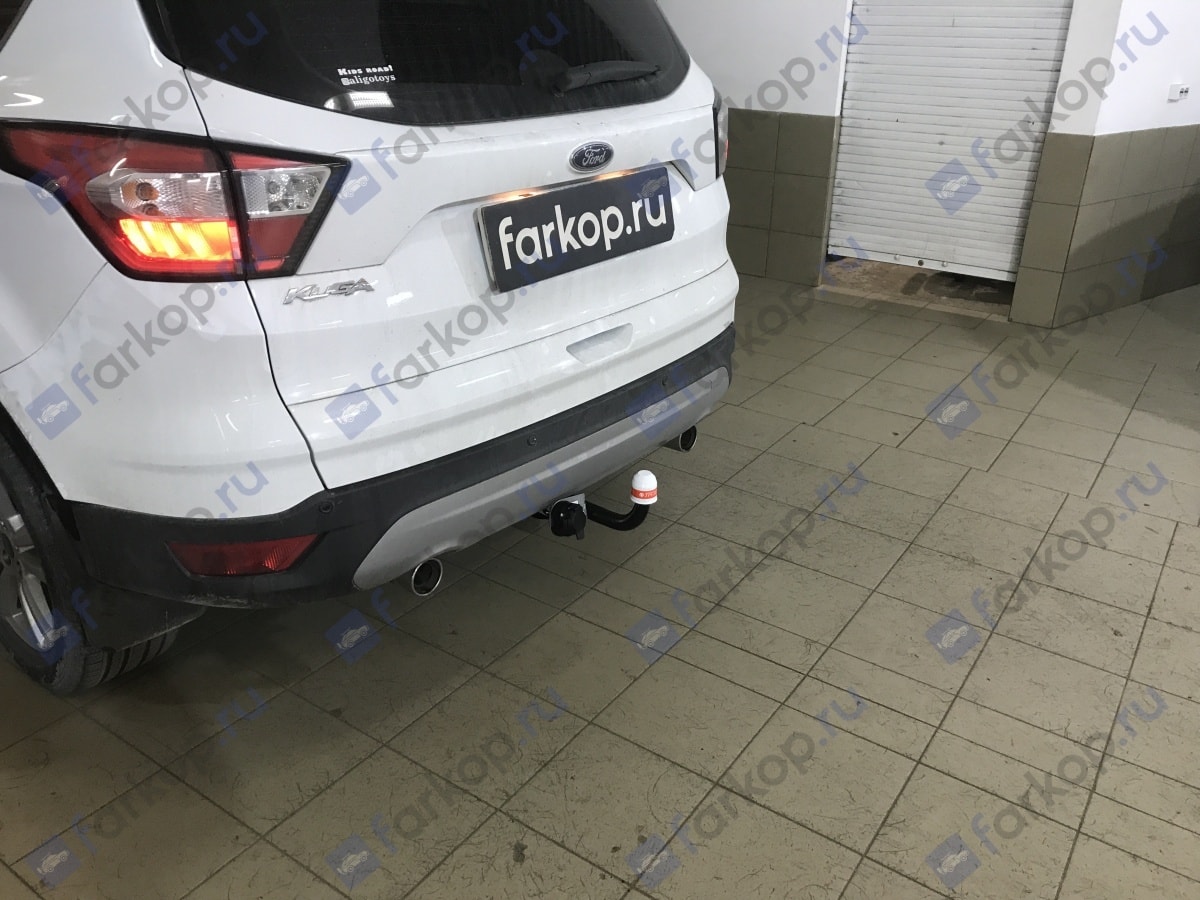 Установили фаркоп Трейлер для Ford Kuga 2013 г.в.