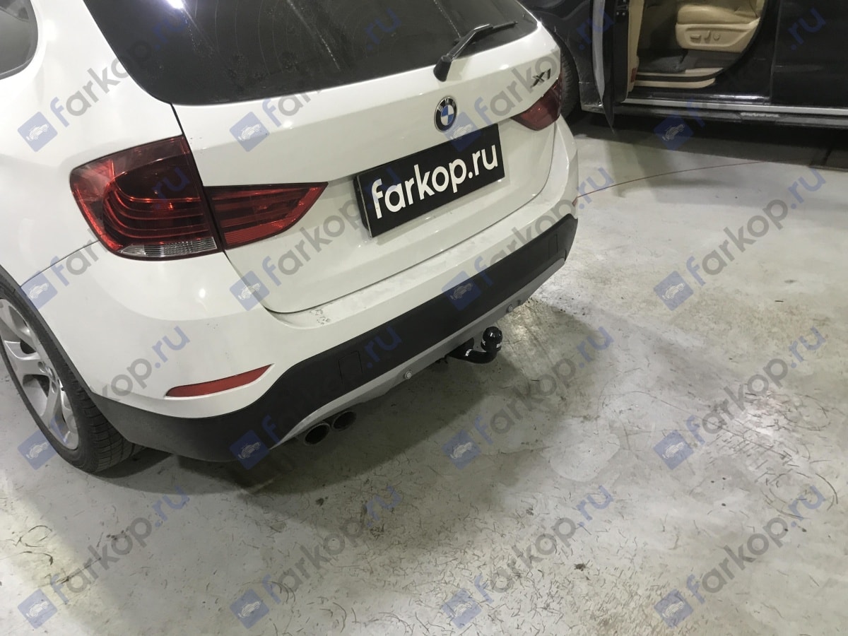 Установили фаркоп Brink для BMW X1 2013 г.в. Установили фаркоп Brink для BMW X1 2013 г.в.