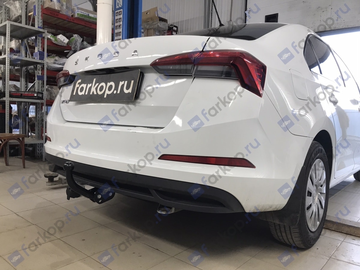 Установили фаркоп Трейлер для Skoda Rapid 2022 г.в.