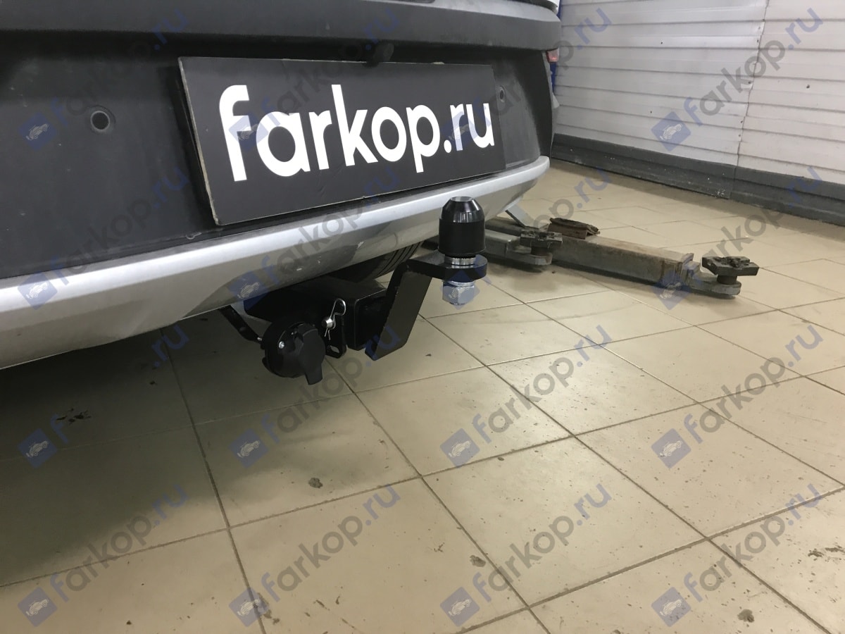 Установили фаркоп Уникар для Москвич 3 2023 г.в.