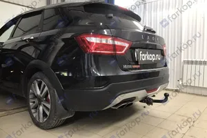 Установили фаркоп Лидер Плюс для Lada Vesta SW Cross 2018 г.в.