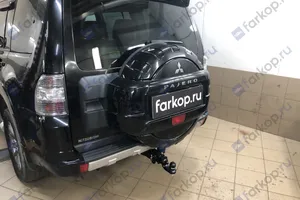 Установили фаркоп TowRus для Mitsubishi Pajero 2013 г.в.