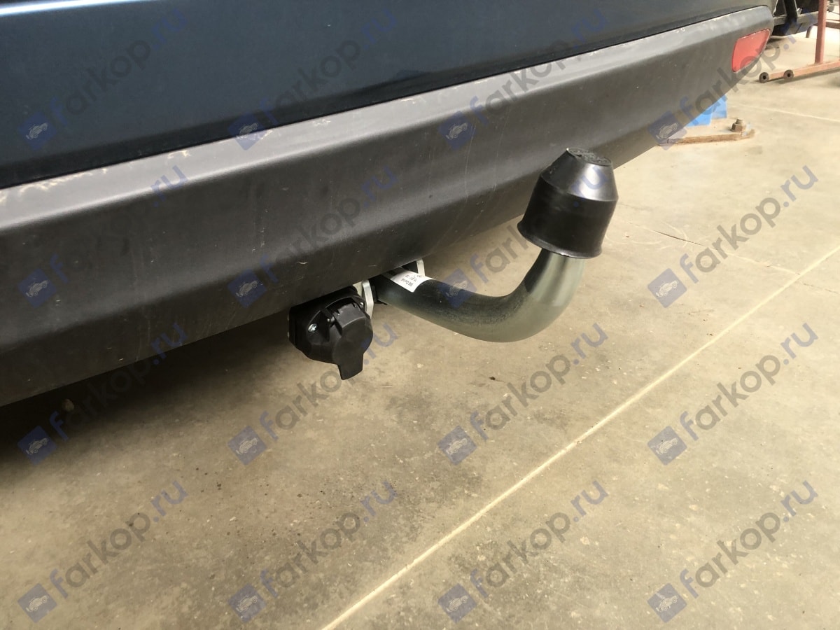 Установили фаркоп Galia для Hyundai i40 2013 г.в.