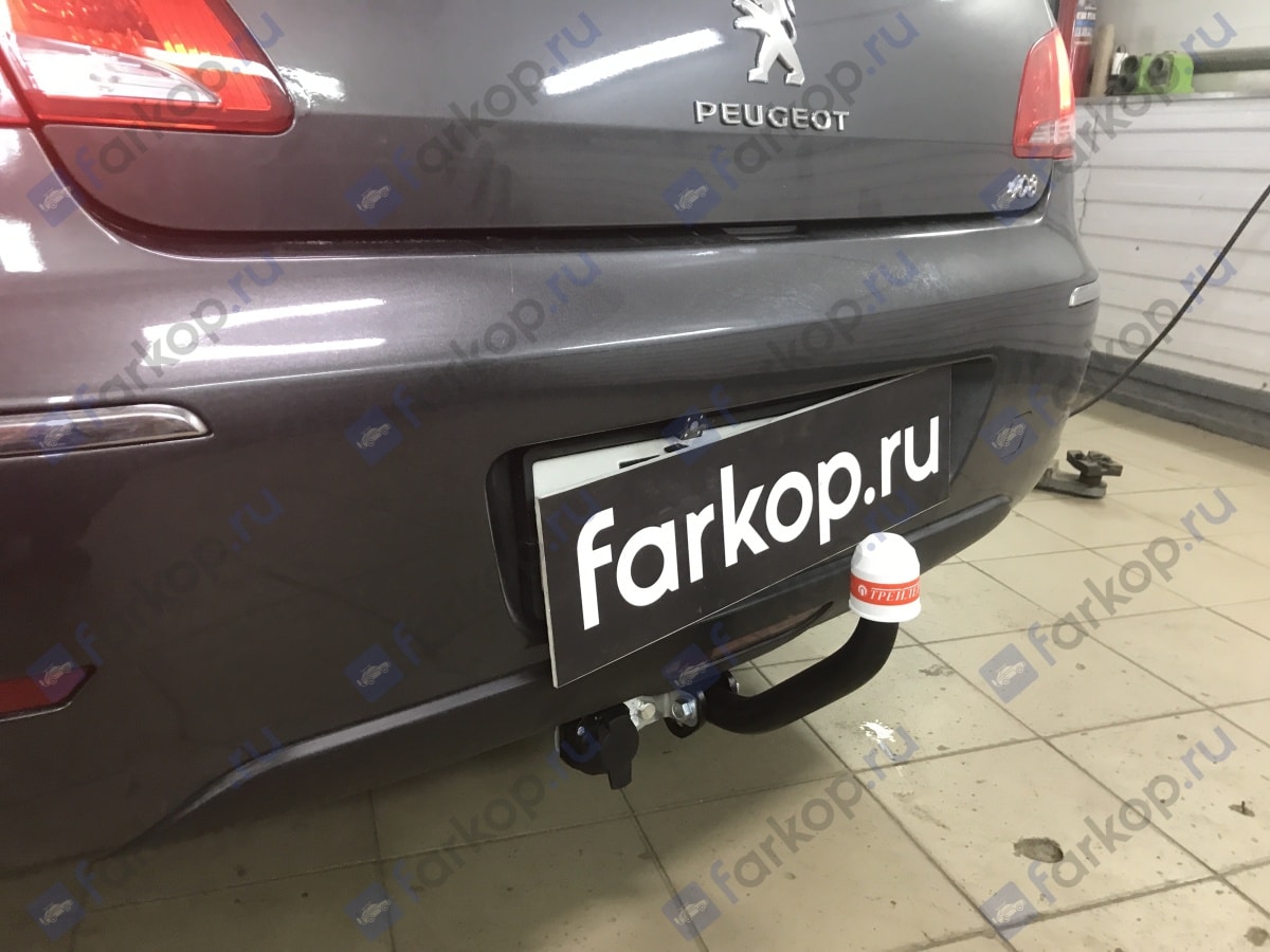 Установили фаркоп Трейлер для Peugeot 408 седан 2012 г.в.