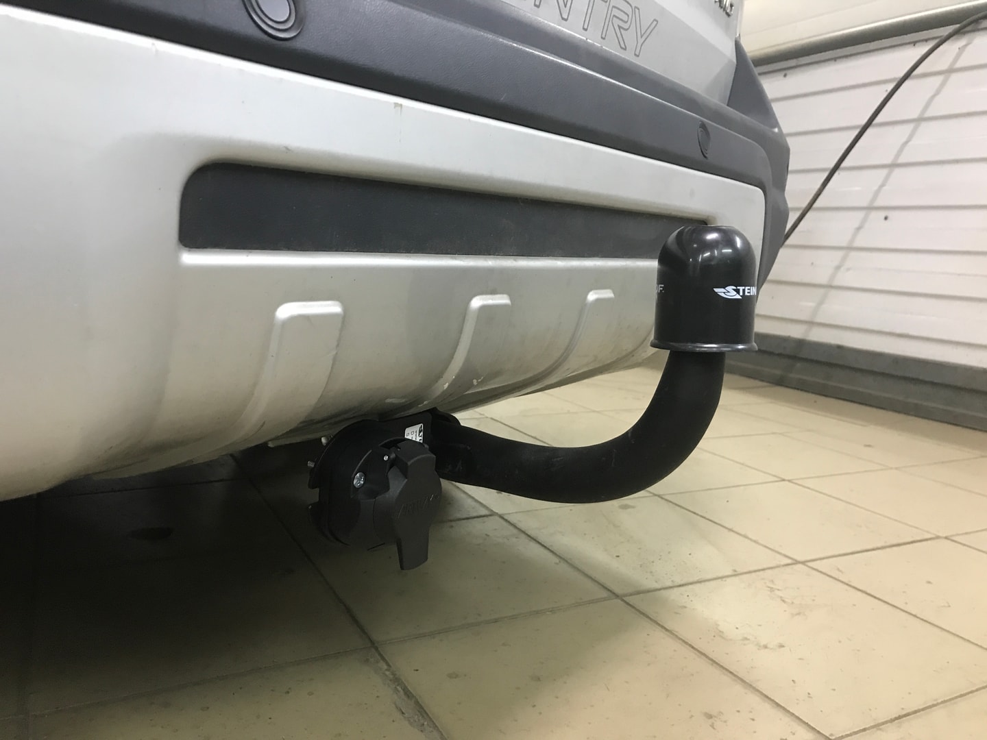 Установили фаркоп Steinhof для Volvo XC70 2005 г.в.