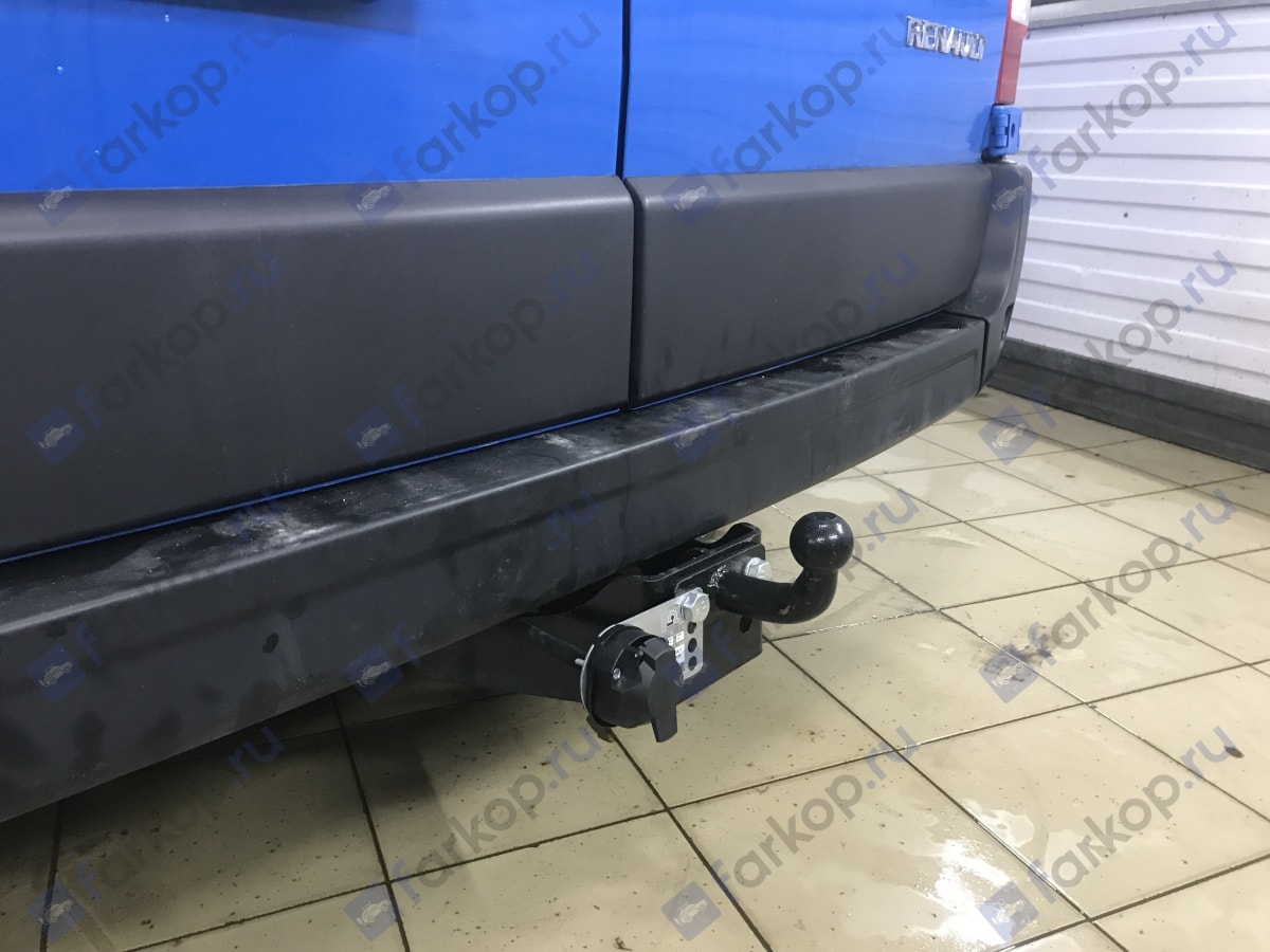 Установили фаркоп Лидер Плюс для Renault Master 2021 г.в.