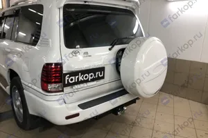 Установили фаркоп Лидер Плюс для Toyota Land Cruiser J100 VX 1999 г.в.