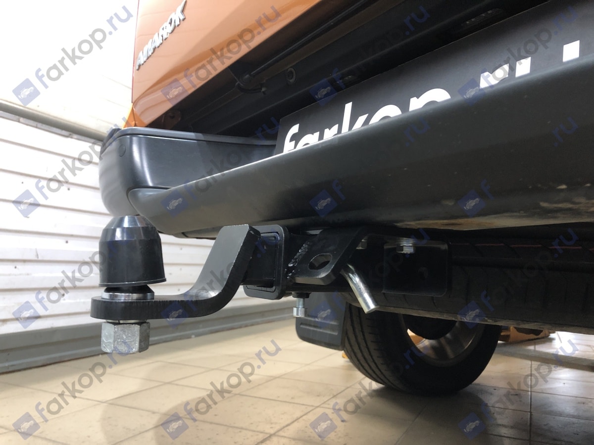 Установили фаркоп Baltex для Volkswagen Amarok 2020 г.