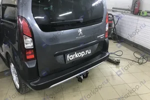 Установили фаркоп Лидер Плюс для Peugeot Partner (L1) 2017 г.в.