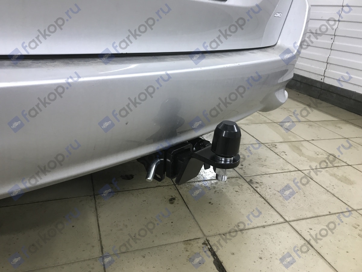 Установили фаркоп Уникар для Toyota Corolla Fielder 2018 г.