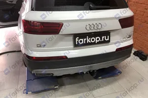 Установили фаркоп Лидер Плюс для Audi Q7 2016 г.в.