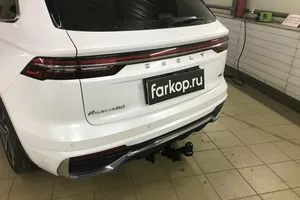 Установили фаркоп TowRus для Geely Monjaro 2023 года выпуска