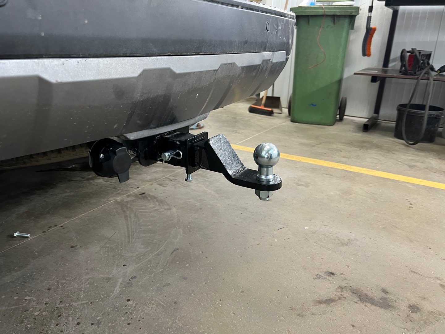 Установили фаркоп Лидер Плюс для Toyota Land Cruiser Prado J250 2024 г.в.