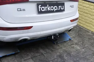 Установили фаркоп Steinhof для Audi Q5 2008-2016 г.в.
