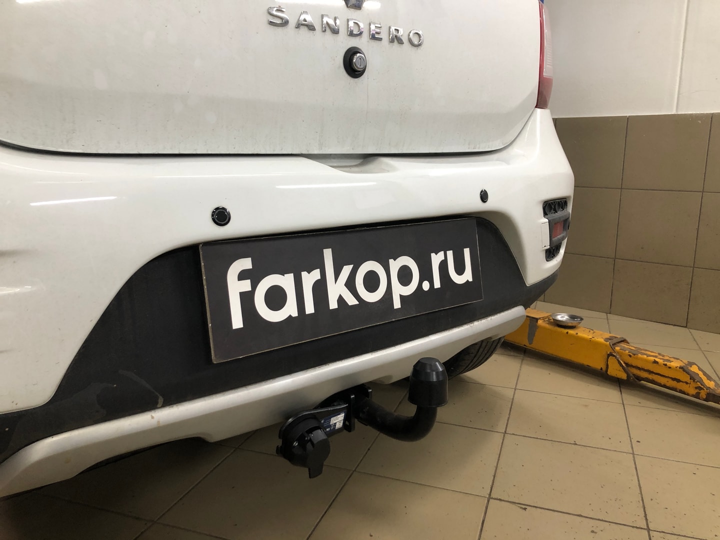 Установили фаркоп Berg для Renault Sandero Stepway 2014-2025 г.в. Установили фаркоп Berg для Renault Sandero Stepway 2014-2025 г.в.