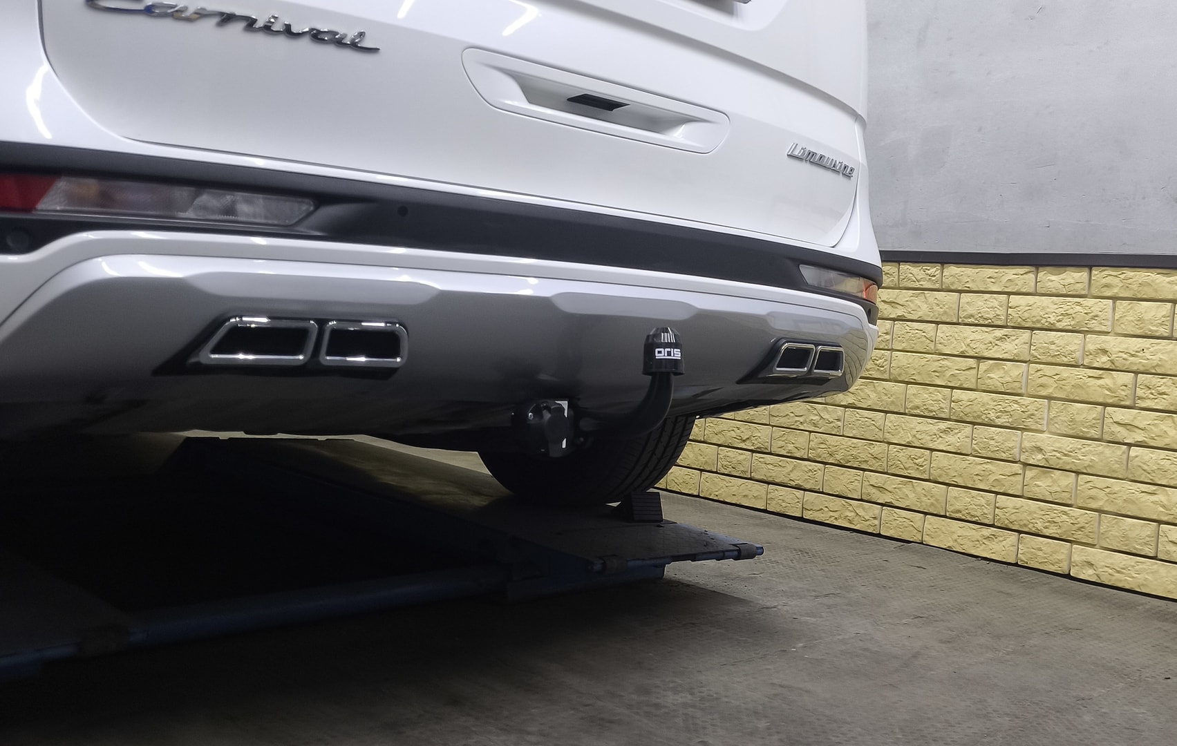 Установили фаркоп Oris для Kia Carnival 2020-2025