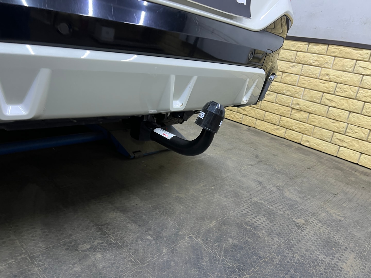Установили фаркоп Oris для BMW X6 2019-2026 г. в. Установили фаркоп Oris для BMW X6 2019-2026 г. в.